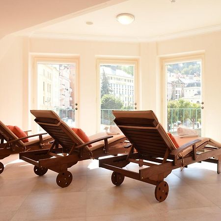 EA Hotel Mozart Karlovy Vary Exterior foto